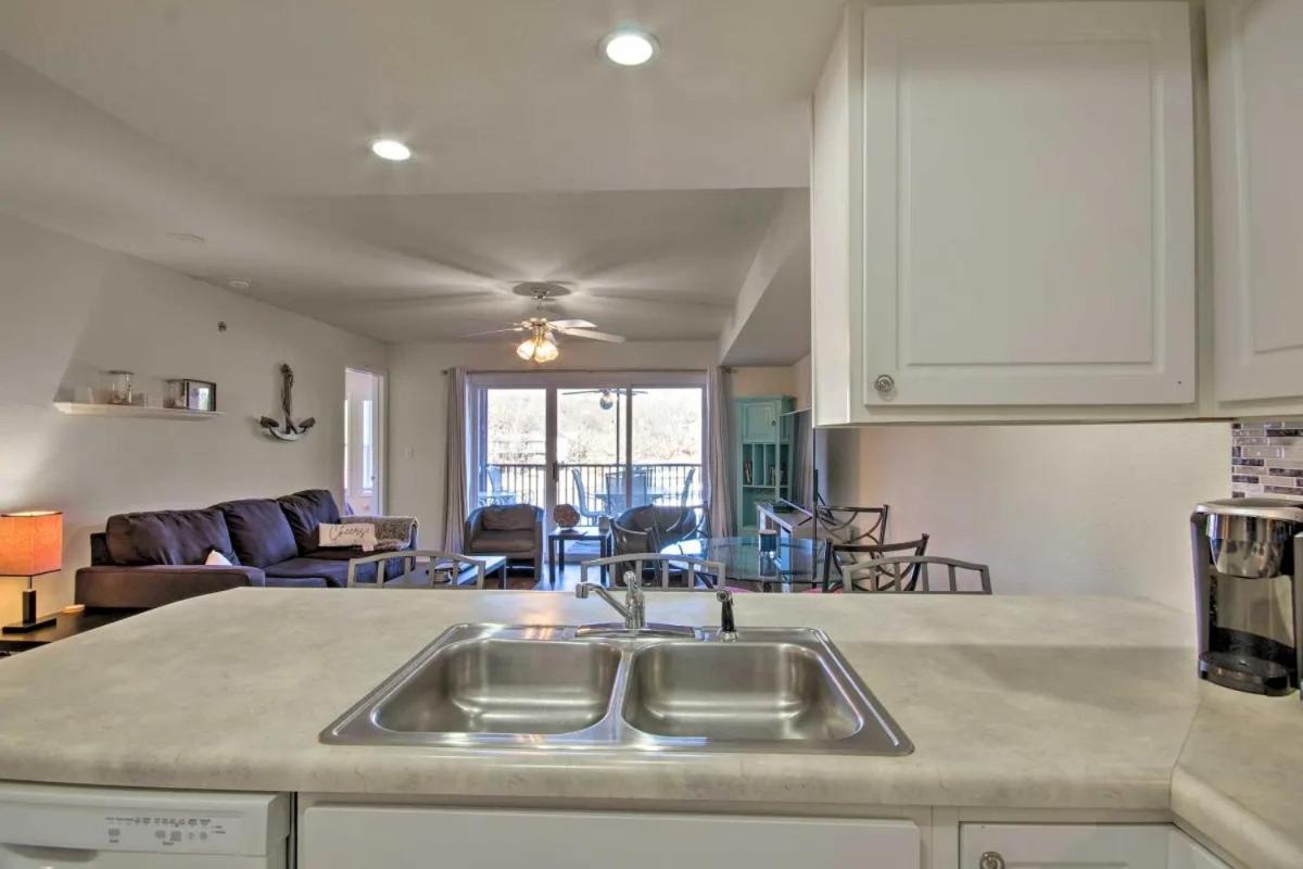 Waterfront Condo With Boat Slip! Lake Ozark Eksteriør billede